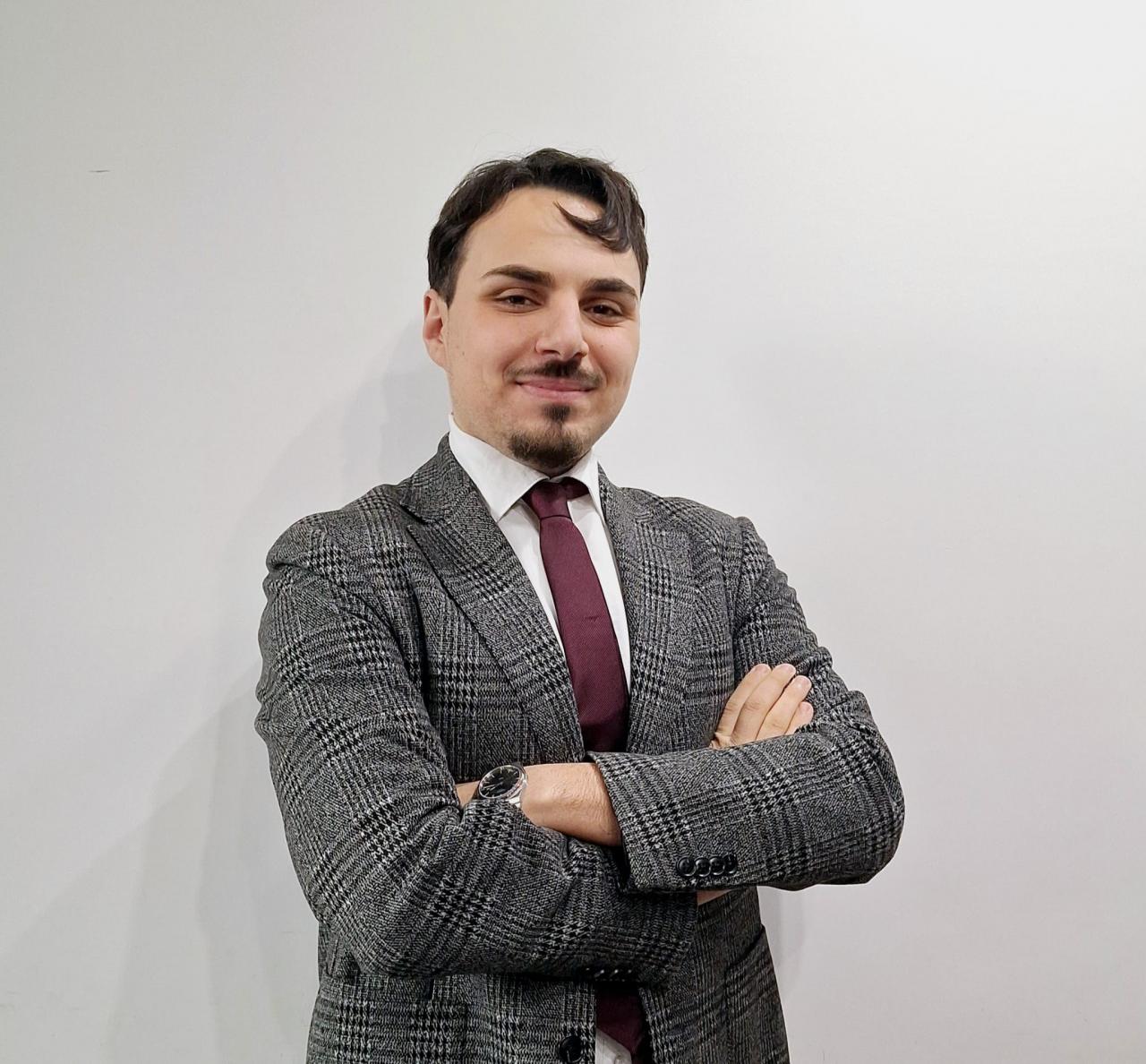 Dott. Francesco Amore - Praticante Commercialista e Consulente del lavoro